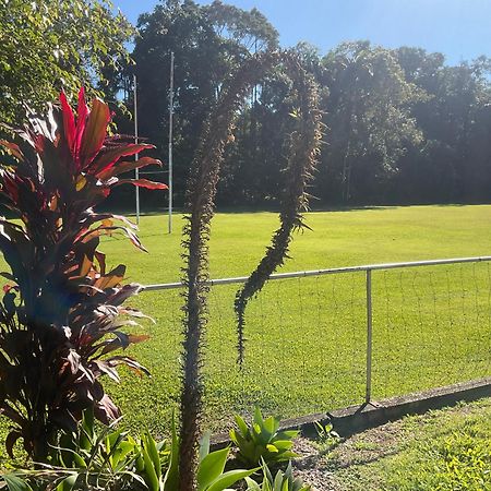 Sunshine Coast Retreat Your Own Private Golf Course Diddillibah Экстерьер фото