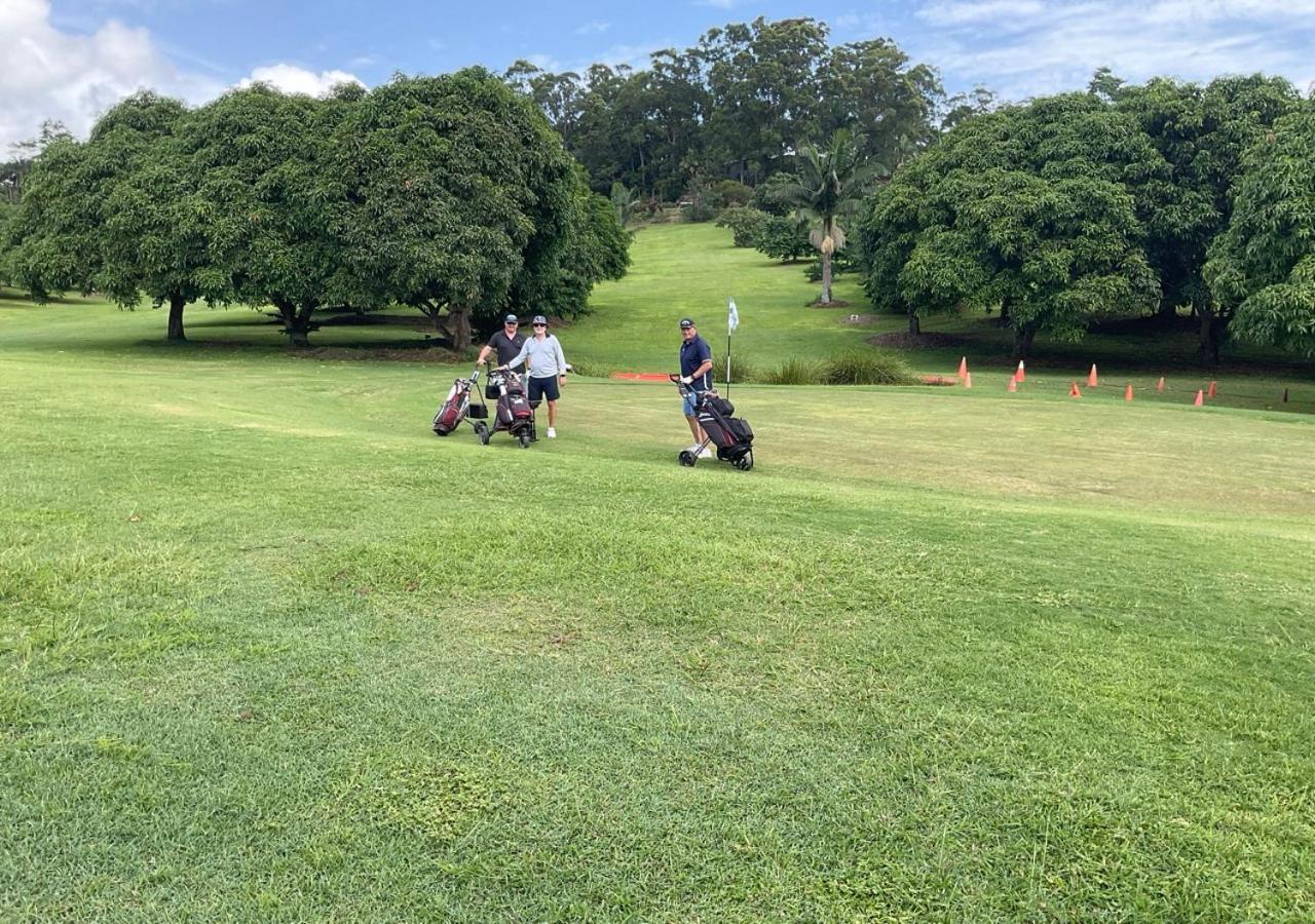 Sunshine Coast Retreat Your Own Private Golf Course Diddillibah Экстерьер фото