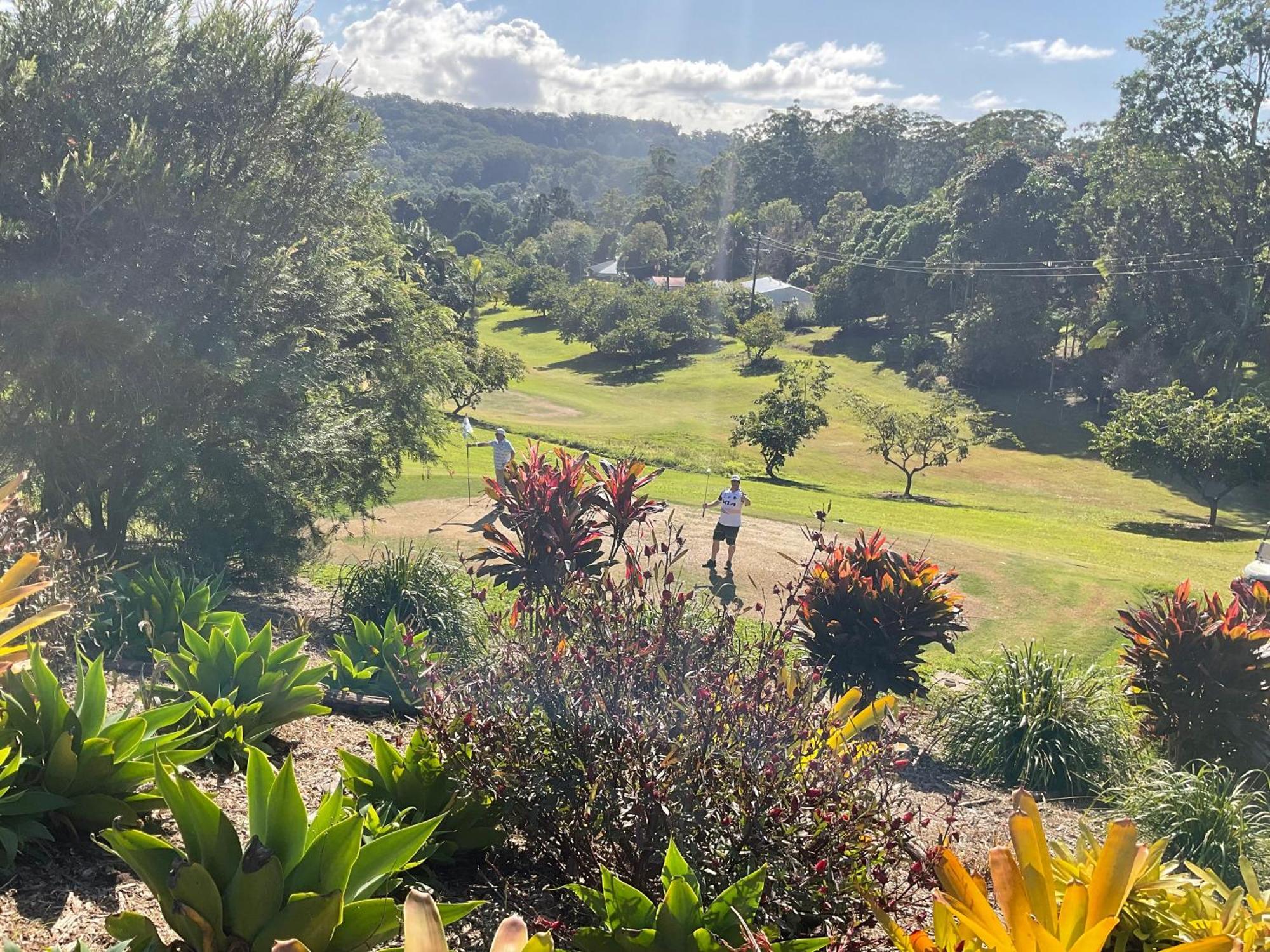 Sunshine Coast Retreat Your Own Private Golf Course Diddillibah Экстерьер фото